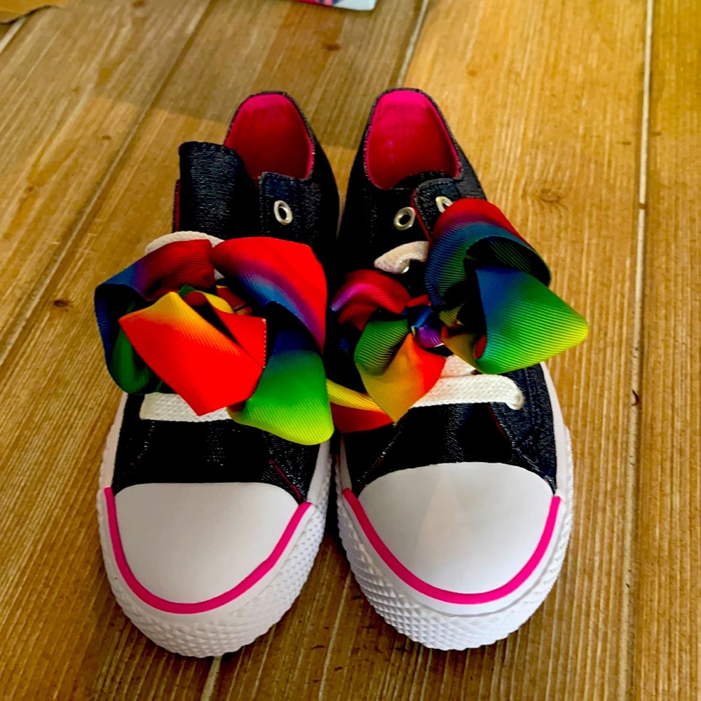New Jojo Siwa sneakers 13.5